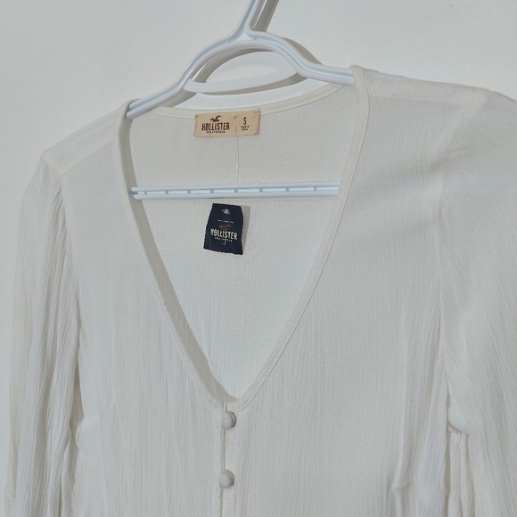 Hollister Button Down Tie Crop Top - Picture 3 of 9